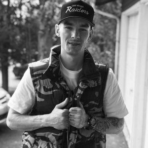 Meet your Posher, Dillon